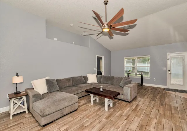 Photo 3 of Single family home for sale at 4607 Se 27th Street, Ocala, FL 34480 | MLS# OM730117 | Listing updated on 2026-09-22
