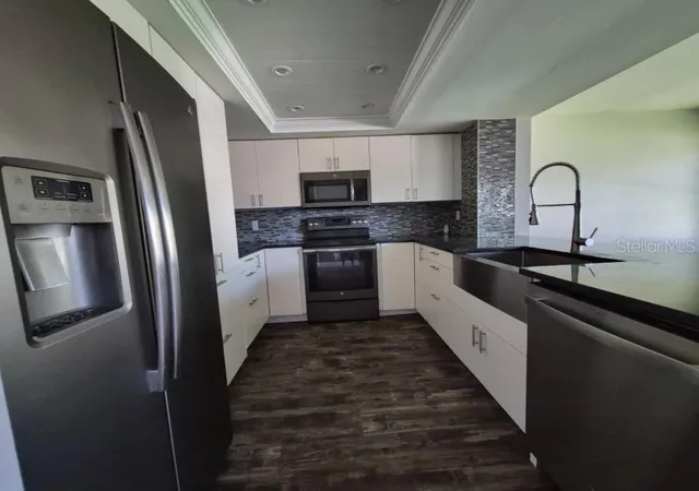 Photo 3 of Condo for sale at 4719 Puritan Cir #625, Tampa, FL 33617 | MLS# O6432505 | Listing updated on 2026-08-26