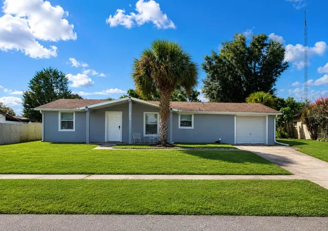 2nd image of 14490 Sw 41st Avenue Rd, Ocala, FL 34473 | MLS# OM730123