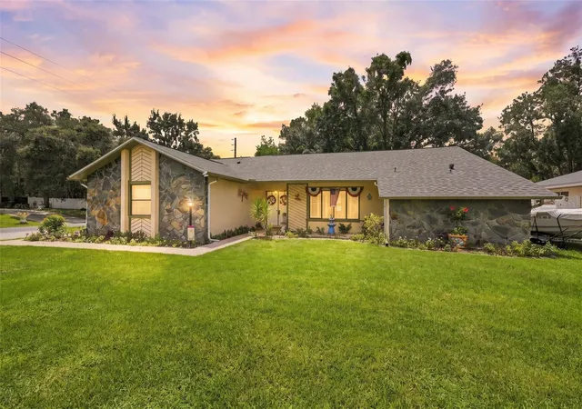 Photo 1 of Single family home for sale at 4292 Elwood Rd, Spring Hill, FL 34609 | MLS# W7888456 | Listing updated on 2026-09-16
