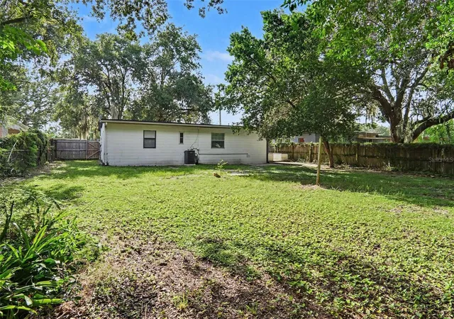 15th image of 1015 Emeralda Rd, Orlando, FL 32808 | MLS# O6432522