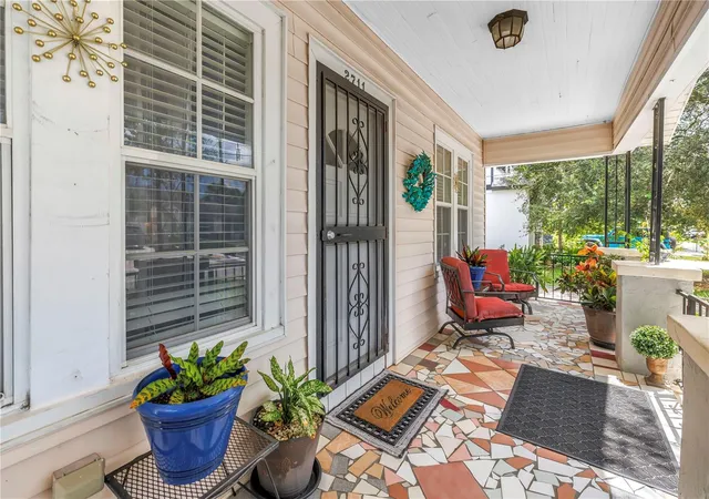Photo 2 of Single family home for sale at 2711 W Fig St, Tampa, FL 33609 | MLS# TB8537718 | Listing updated on 2026-09-08