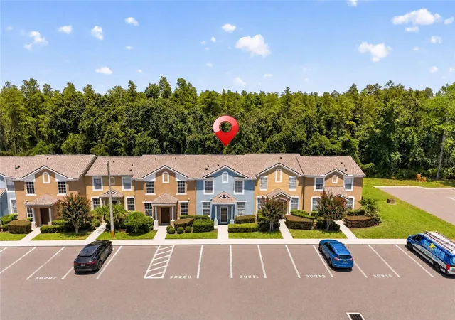 2nd image of 30211 Swinford Ln, Wesley Chapel, FL 33543 | MLS# TB8537720