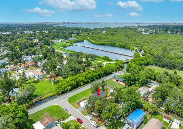 2nd image of 2547 Kingston St S, St Petersburg, FL 33711 | MLS# TB8537721