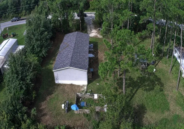 Photo 3 of Manufactured home for sale at 4550 Polk City Rd, Haines City, FL 33844 | MLS# L4964190 | Listing updated on 2026-08-20