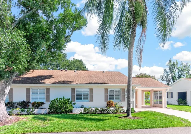 4th image of 2245 Greenwich Dr #0, Sun City Center, FL 33573 | MLS# TB8537727