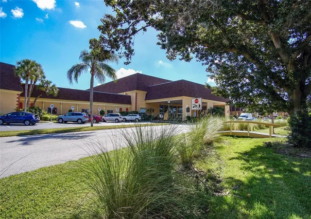 49th image of 2245 Greenwich Dr #0, Sun City Center, FL 33573 | MLS# TB8537727