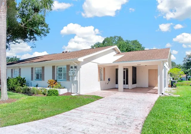 5th image of 2245 Greenwich Dr #0, Sun City Center, FL 33573 | MLS# TB8537727