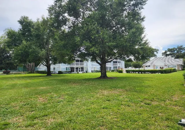 Listing Photo 2 - Condo for sale in building located at 5336 White Cliff Ln, ORLANDO, FL 32812 - Unit #4