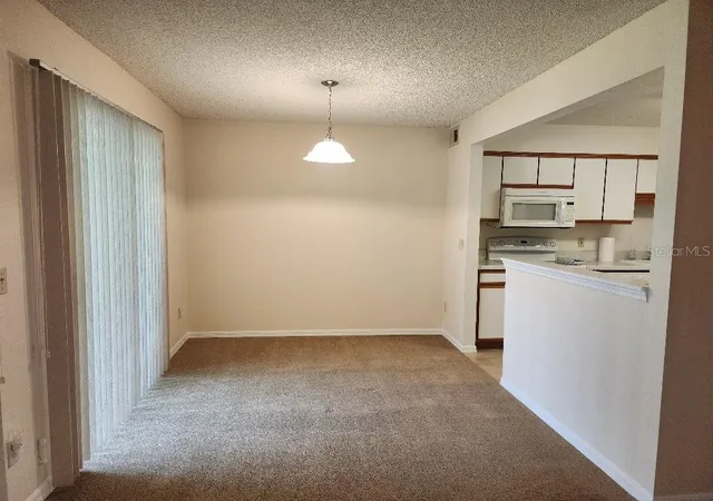 Listing Photo 5 - Condo for sale in building located at 5336 White Cliff Ln, ORLANDO, FL 32812 - Unit #4