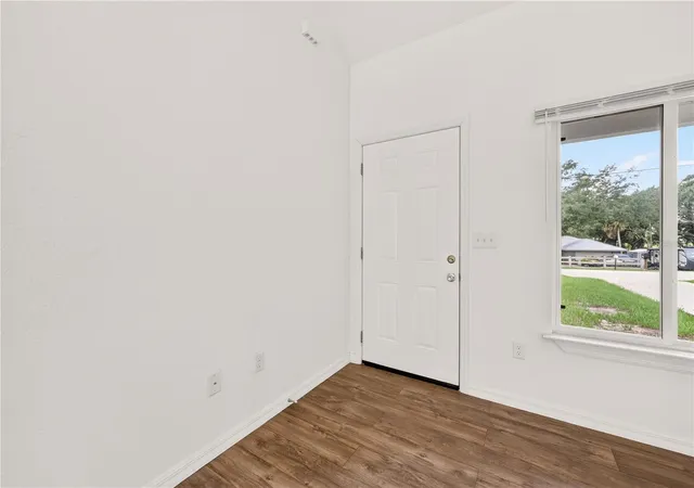 Photo 4 of Single family home for sale at 6255 SE 165th Court, Ocklawaha, FL 32179 | MLS# OM730128 | Listing updated on 2026-09-15
