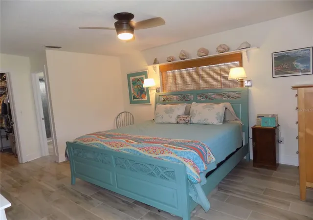 Photo 4 of Single family home for sale at 1874 Wateroak Dr W, Clearwater, FL 33764 | MLS# TB8537735 | Listing updated on 2026-10-09