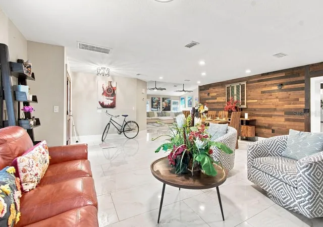 4th image of 17933 Eagle Ln, Lutz, FL 33558 | MLS# TB8537739