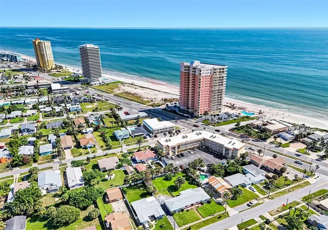 28th image of 370 Hartford Ave, Daytona Beach, FL 32118 | MLS# O6432547