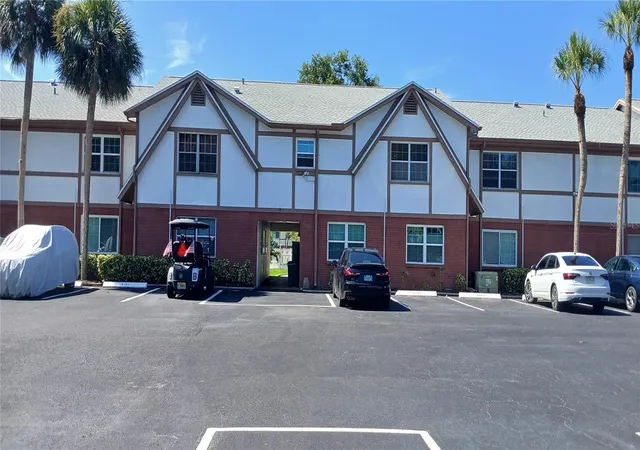 Condo for sale at 650 Pinellas Point Dr S #110, Saint Petersburg, FL 33705 | MLS# TB8537751