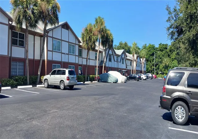 Photo 3 of Condo for sale at 650 Pinellas Point Dr S #110, Saint Petersburg, FL 33705 | MLS# TB8537751 | Listing updated on 2026-09-14