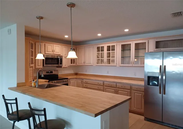 Photo 3 of Condo for sale at 100 Bluff View Dr #603C, Belleair Bluffs, FL 33770 | MLS# TB8537755 | Listing updated on 2026-10-04