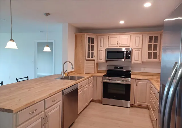 Photo 4 of Condo for sale at 100 Bluff View Dr #603C, Belleair Bluffs, FL 33770 | MLS# TB8537755 | Listing updated on 2026-10-04