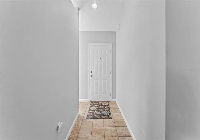 Photo 2 of Single family home for sale at 5563 Starling Loop, Lakeland, FL 33810 | MLS# L4964191 | Listing updated on 2026-08-13
