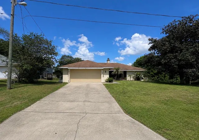 1st image of 914 Sweetbrier Dr, Deltona, FL 32725 | MLS# V4950667