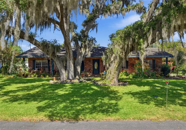 Photo 1 of Single family home for sale at 4211 Forest Hills Dr, Lakeland, FL 33813 | MLS# L4964193 | Listing updated on 2026-10-24