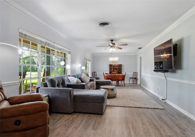 Photo 4 of Single family home for sale at 4211 Forest Hills Dr, Lakeland, FL 33813 | MLS# L4964193 | Listing updated on 2026-10-24