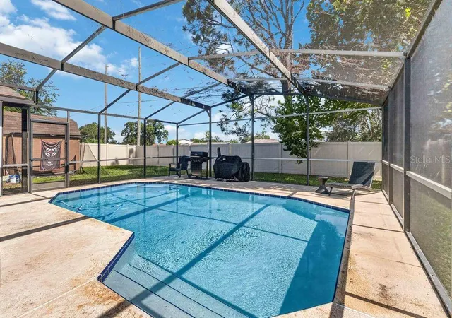 Photo 5 of Single family home for sale at 664 Madrid Dr, Kissimmee, FL 34758 | MLS# S5155420 | Listing updated on 2026-09-01