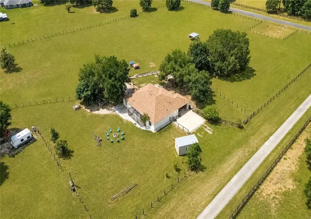 Photo 3 of House for sale at 10525 SW 129th Terrace Rd, Dunnellon, FL 34432 | MLS# OM730141 | Listing updated on 2026-09-01