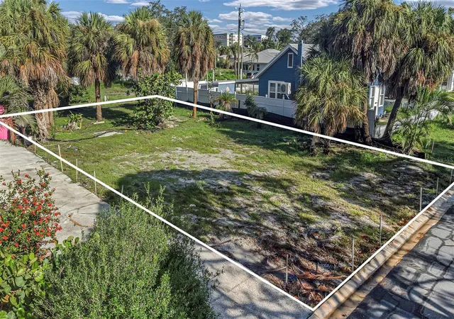 Photo 2 of Land for sale at 3107 Clinton St S, Gulfport, FL 33707 | MLS# TB8537804 | Listing updated on 2026-09-16