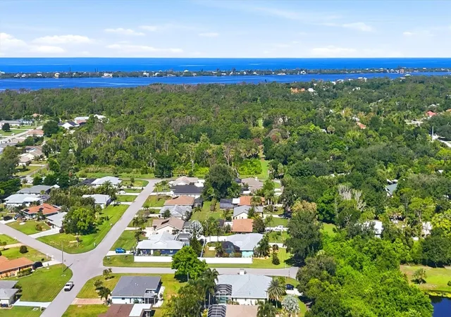 2nd image of 935 N Boundary Rd, Englewood, FL 34223 | MLS# D6148367