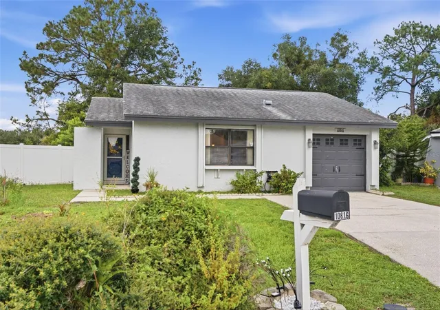 Photo 3 of Single family home for sale at 10816 Fairfield Village Dr, Tampa, FL 33624 | MLS# TB8537811 | Listing updated on 2026-09-23