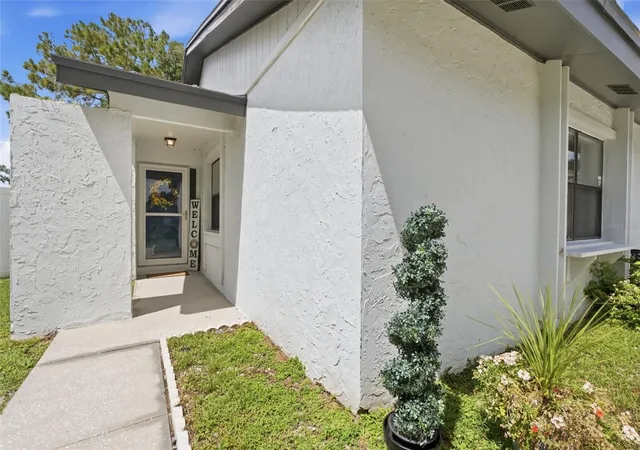Photo 4 of Single family home for sale at 10816 Fairfield Village Dr, Tampa, FL 33624 | MLS# TB8537811 | Listing updated on 2026-09-23