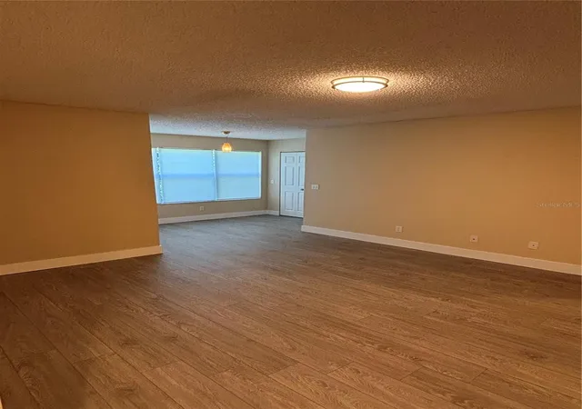 Photo 4 of Condo for sale at 5124 Conroy Rd #623, Orlando, FL 32811 | MLS# O6432606 | Listing updated on 2026-08-12