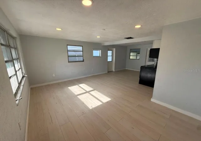 Photo 3 of Single family home for sale at 1220 12th Avenue W, Palmetto, FL 34221 | MLS# A4702674 | Listing updated on 2026-09-30