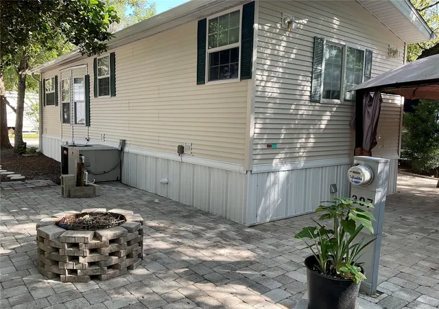 2nd image of 25378 140th St Ne, Fort Mc Coy, FL 32134 | MLS# OM730157