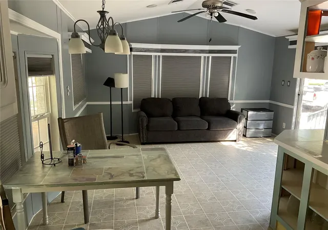 5th image of 25378 140Th St Ne, Fort Mc Coy, FL 32134 | MLS# OM730157