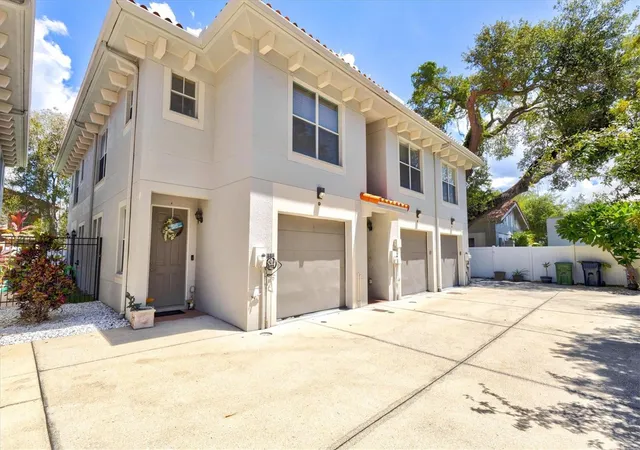3rd image of 212 S Dakota Ave #E, Tampa, FL 33606 | MLS# N6145327