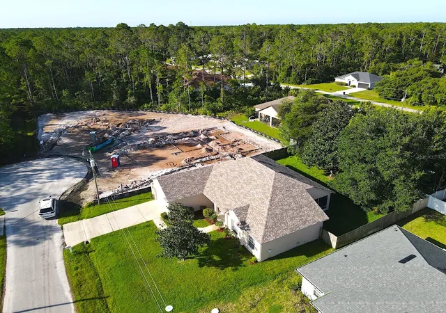 2nd image of 16 Zorlou Ct, Palm Coast, FL 32164 | MLS# FC320597
