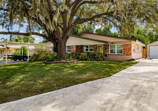 Photo 1 of Single family home for sale at 1205 W Camellia Dr, Brandon, FL 33510 | MLS# TB8537843 | Listing updated on 2026-09-12