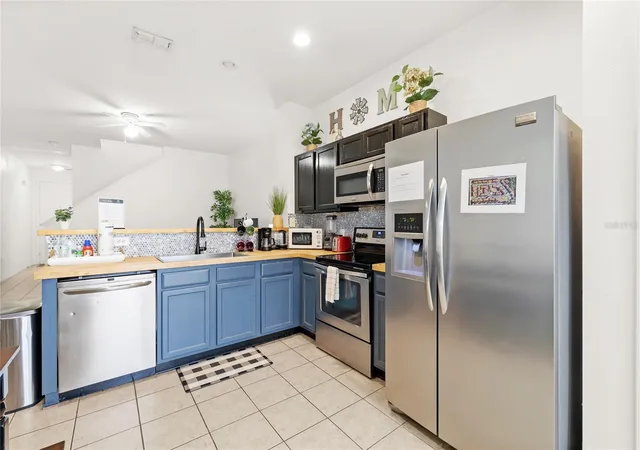 Photo 3 of Townhouse for sale at 2685 Andros Ln, Kissimmee, FL 34747 | MLS# O6432636 | Listing updated on 2026-09-30