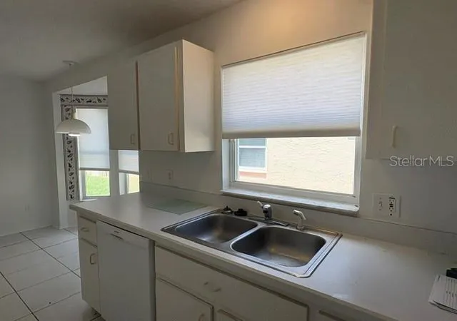 Photo 4 of Single family home for sale at 505 Cedaredge Dr, New Smyrna Beach, FL 32168 | MLS# FC320600 | Listing updated on 2026-09-22