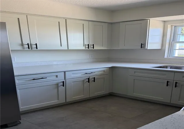 Photo 4 of Single family home for sale at 606 Ridgewood Ave, Dundee, FL 33838 | MLS# S5155430 | Listing updated on 2026-08-12