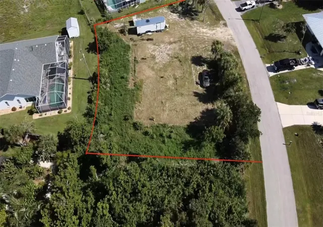 2nd image of 9368 El Campo Ave, Englewood, FL 34224 | MLS# C7529478