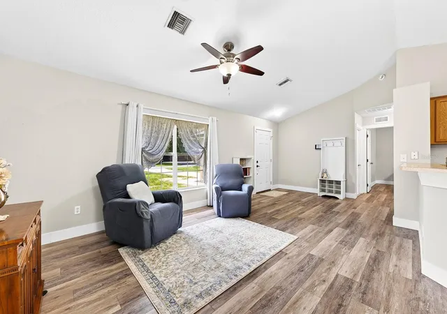 4th image of 1965 Cr 439D, Lake Panasoffkee, FL 33538 | MLS# O6432667