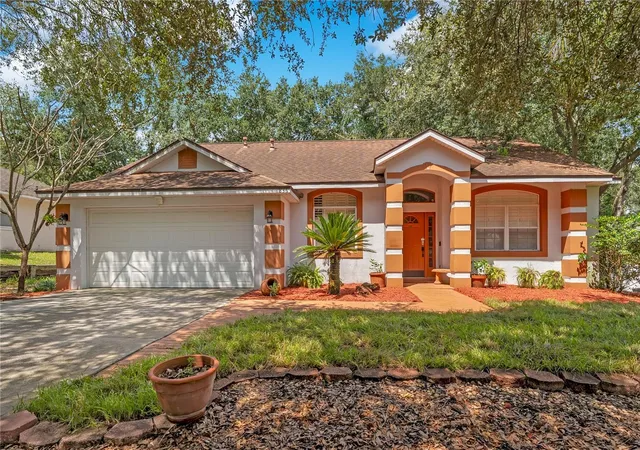 Photo 3 of Single family home for sale at 836 Elm Forest Dr, Minneola, FL 34715 | MLS# O6432669 | Listing updated on 2026-08-16