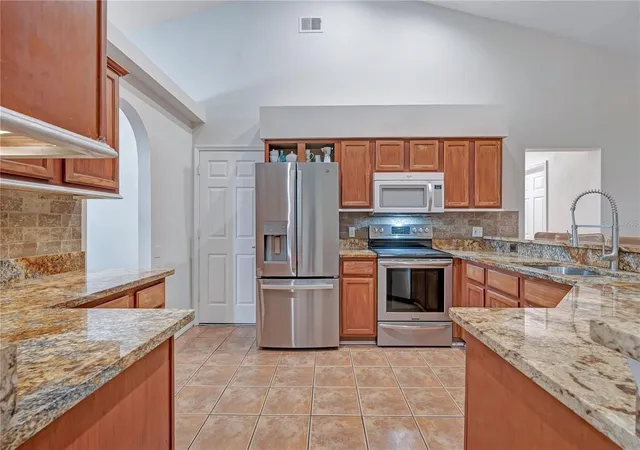 Photo 3 of Single family home for sale at 836 Elm Forest Dr, Minneola, FL 34715 | MLS# O6432669 | Listing updated on 2026-08-16