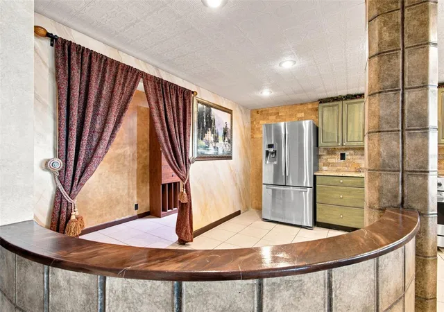 5th image of 5700 Mariner St #204W, Tampa, FL 33609 | MLS# TB8537878