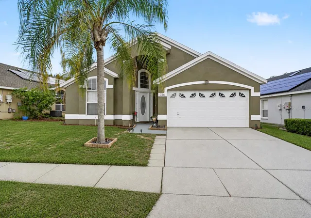 Photo 2 of Single family home for sale at 726 Rochester Loop, Davenport, FL 33897 | MLS# O6432687 | Listing updated on 2026-08-13