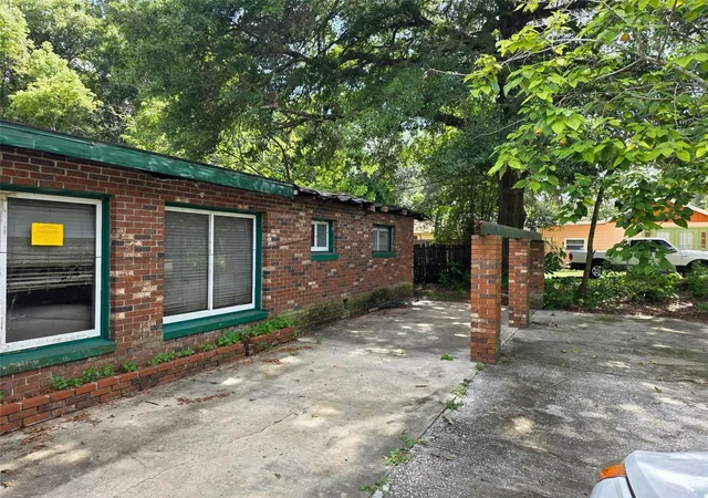 Photo 2 of Single family home for sale at 4734 Halliday Ln, Orlando, FL 32810 | MLS# O6432697 | Listing updated on 2026-09-21