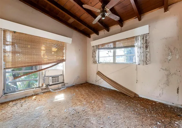 5th image of 2956 Greenbriar St, Sarasota, FL 34237 | MLS# A4702699